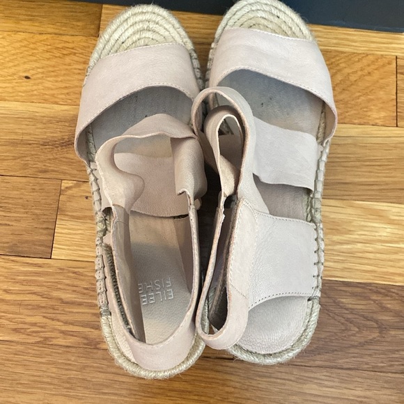 Eileen Fisher Women’s Cream Wedge Sandals Size 8.5 - Picture 3 of 7